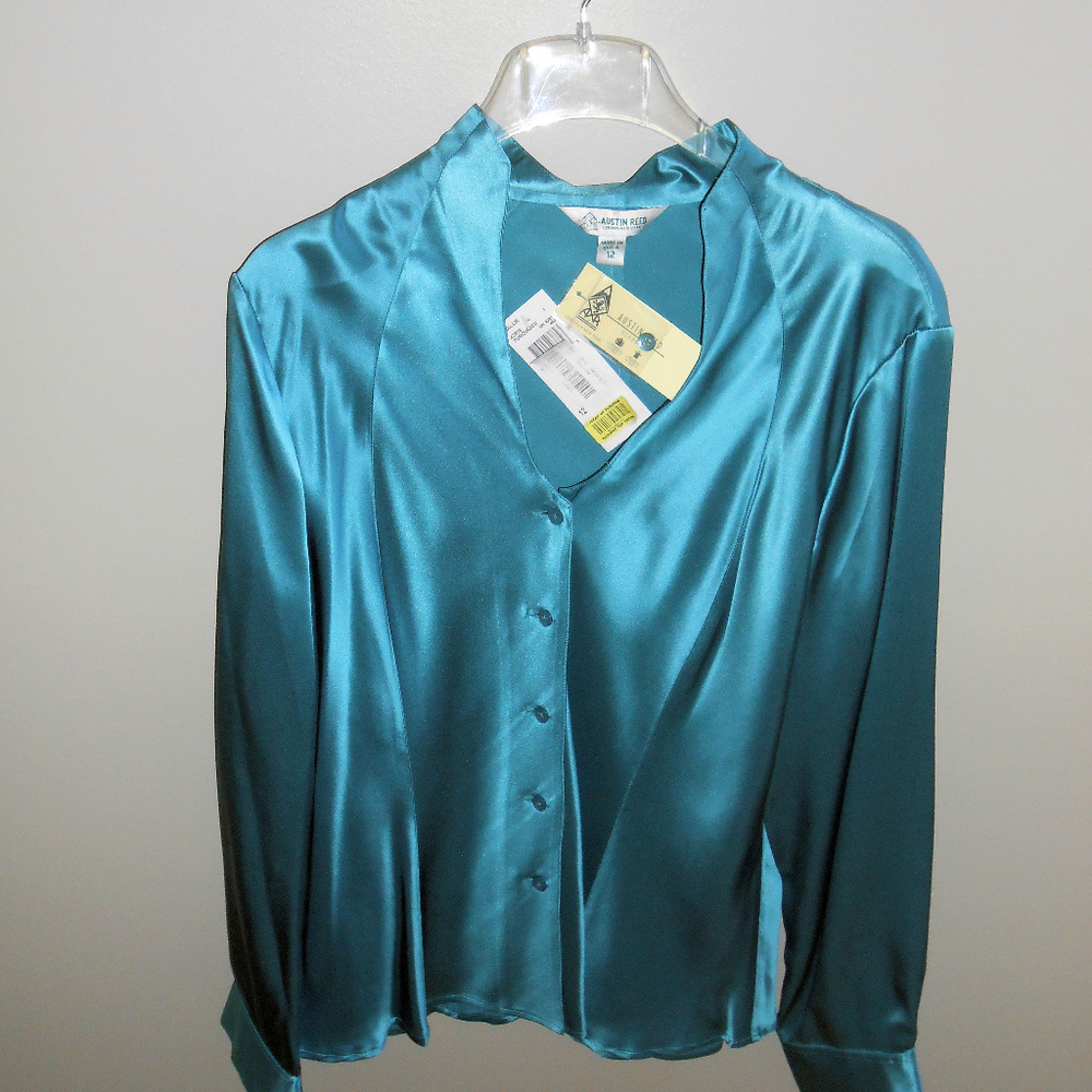 NWT Austin Reed Blouse